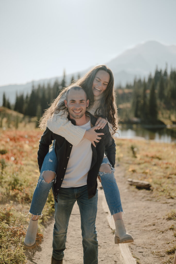 naches peak loop trail mount rainier national park adventurous couple session kate waldis creative